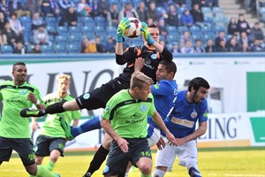 Hansa Rostock und die Stuttgarter Kickers trennen sich 2:2