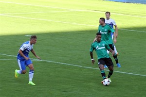 Nach achtmonatiger Verletzungspause feierte Dennis Aogo (Schalke 04) gegen Hansa Rostock sein Comback