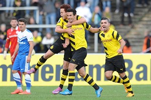 Julian Derstroff bringt Borussia Dortmund II  gegen Hansa Rostock in Führung