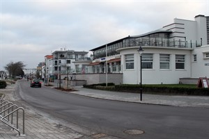 Bauarbeiten an der Seestraße in Warnemünde beendet