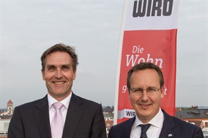 Ralf Zimlich (Vorsitzender der Geschäftsführung, links) und Christian Urban (Technischer Geschäftsführer) präsentieren die Wiro-Bilanz für 2015