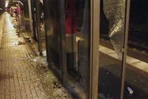 Vandalismus am S-Bahn-Haltepunkt Bramow (Foto: Bundespolizeiinspektion Rostock)