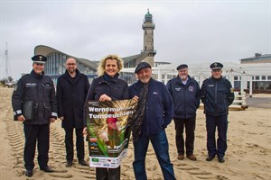 Warnemünder Turmleuchten 2019: v.l.n.r. Stefan Damrath, Matthias Fromm, Martina Hildebrandt, Torsten Sitte, Klaus Möller und Frank Schmoll