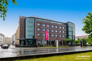 Ibis-Hotel am Warnowufer wird zum Prizeotel (Fotomontage: Accor Hotels)