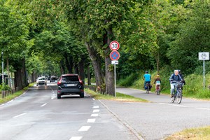 Im westlichen Teil der Parkstraße Warnemünde gilt jetzt Tempo 30