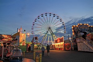 Rostocker Pfingstmarkt 2024 im Stadthafen (Foro: Archiv)