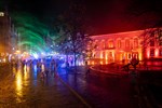 Lichtwoche Rostock 2024: Uniplatz mit Laser-Lichttunnel