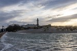 Leichtes Sturmhochwasser: Überspülter Strand in Warnemünde